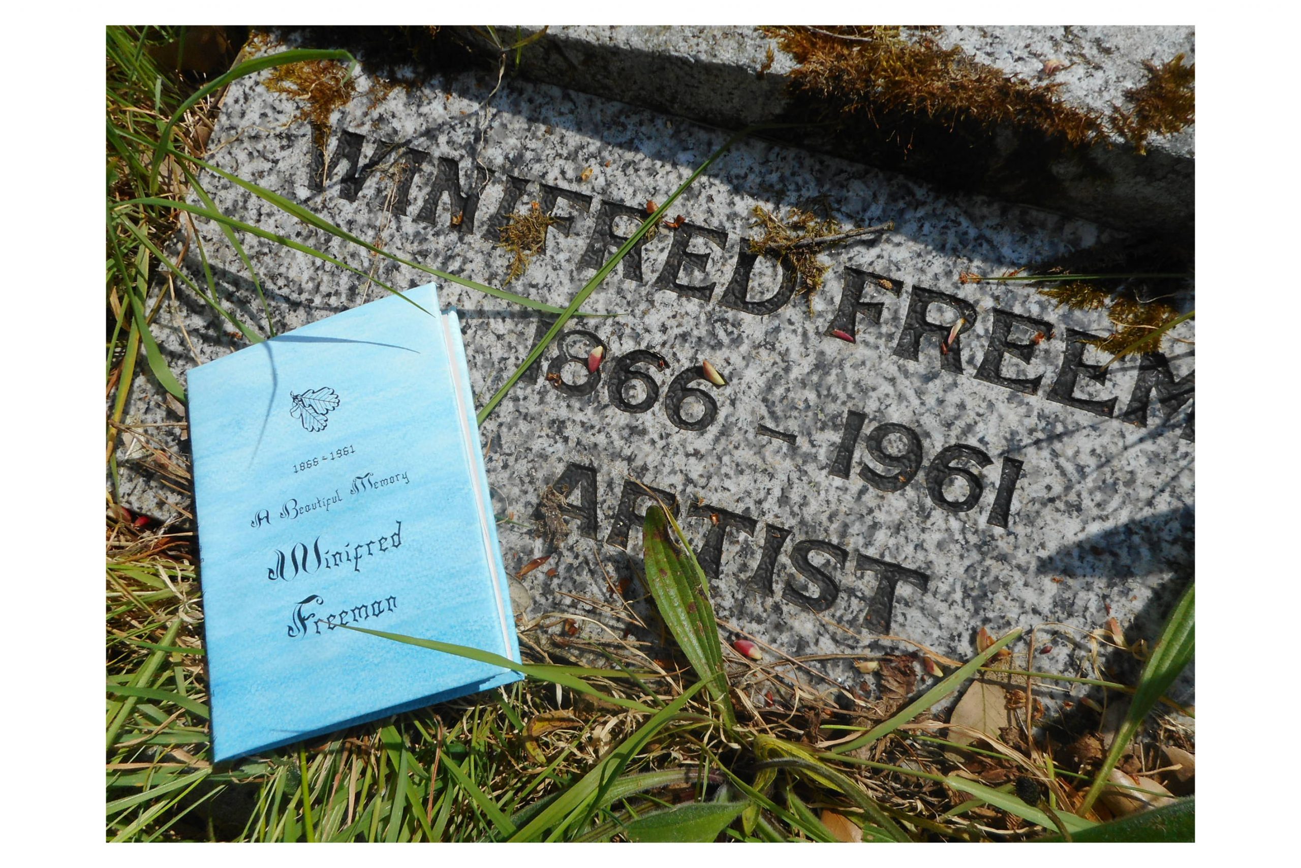 A photo of artist Winnifred Freeman's gravestone